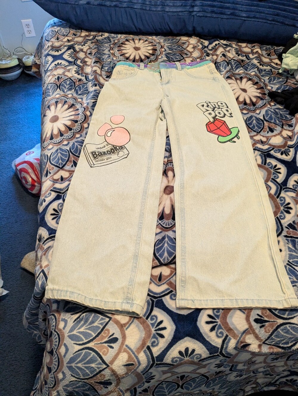 NWT Justice Light Wash Graphic Kids Baggy Jeans with Bubble Gum Patches